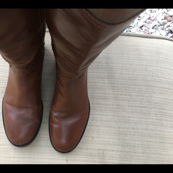 Chic Riding Boots - Picture 5 of 6